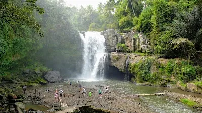 Visit Tegenungan Waterfall, Ubud