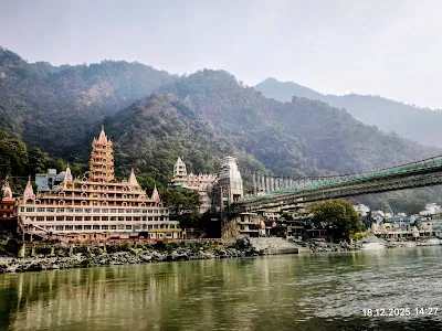 Explore Tapovan Public Ghat, Rishikesh