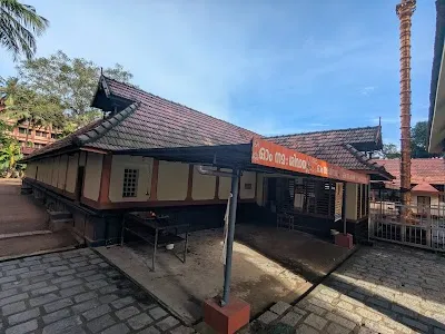 Explore Pokkaalam Sree Shiva Parvathy Temple, Kadamakkudy