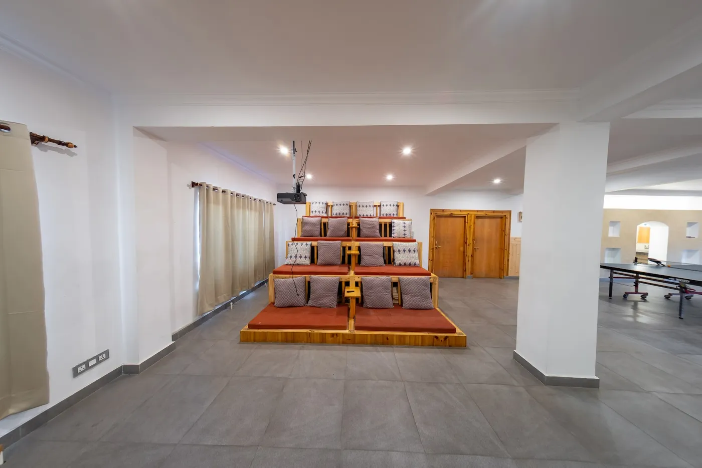 Woosah Hostels-Leh, Leh