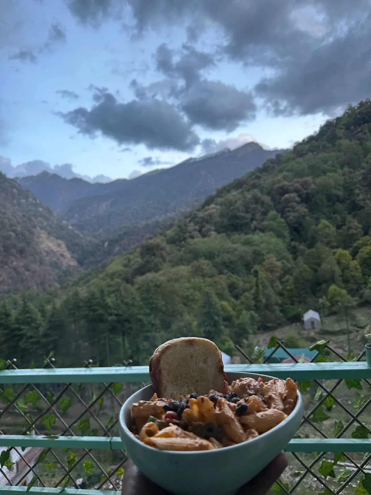 The Bunker House cafe & stay, Chopta