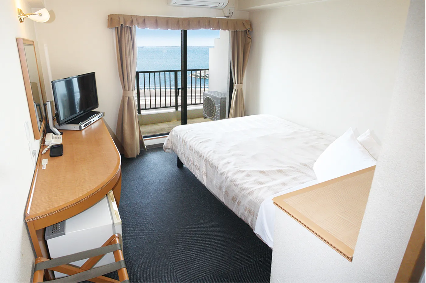 Naha Beach Side Hotel, Okinawa Island