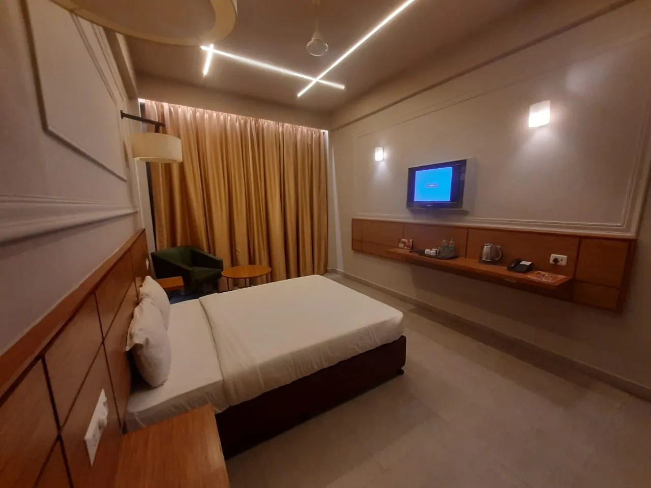 Max Hotel Prayagraj, Allahabad