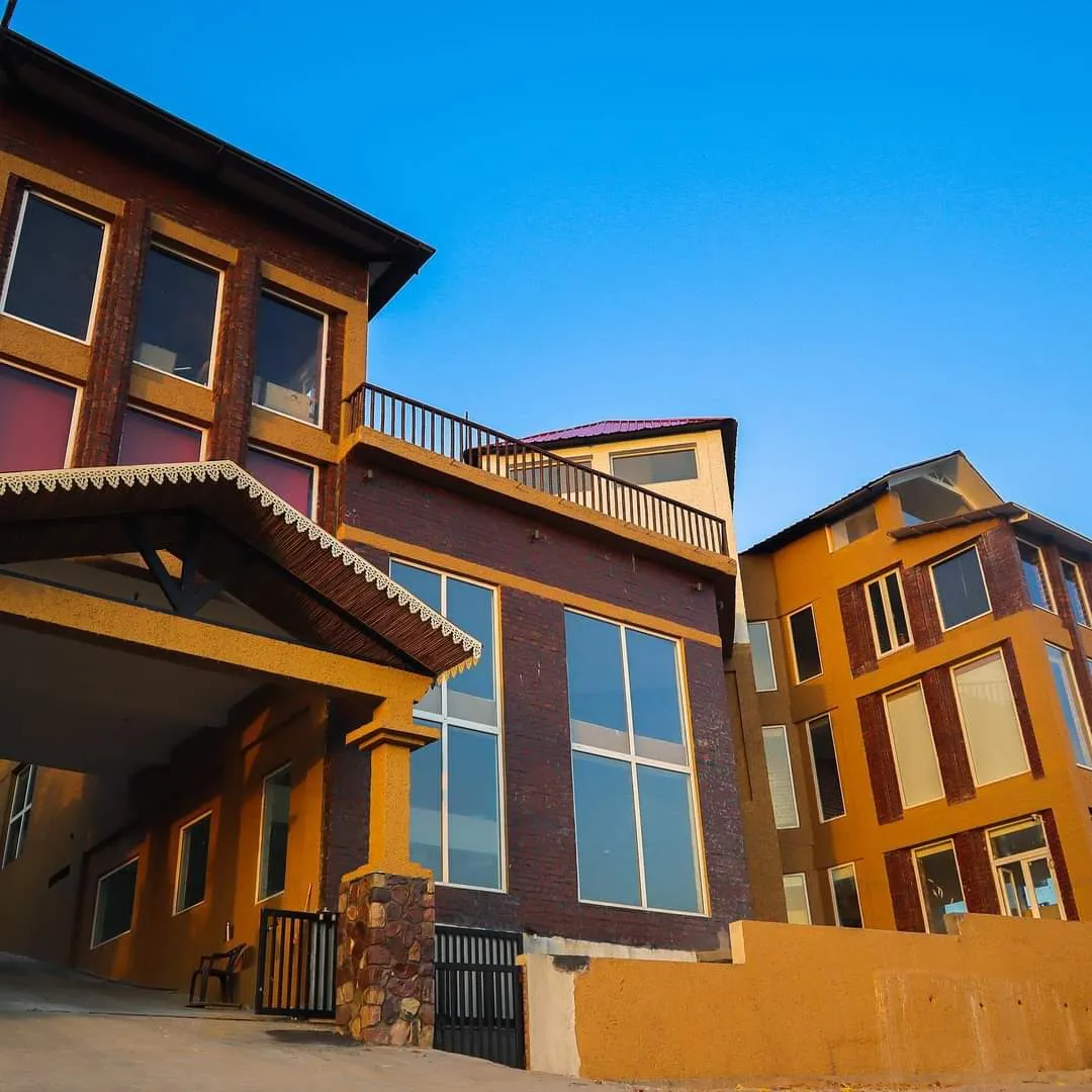 Tiaraa Jujurana Resort & Spa, Dharamshala