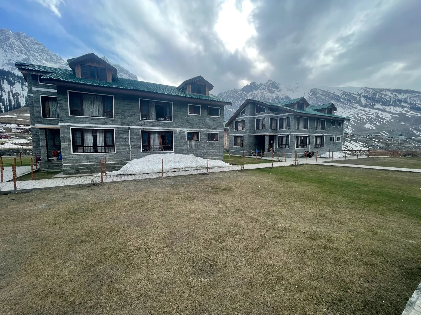 Hotel Thajwass Glacier, Sonamarg