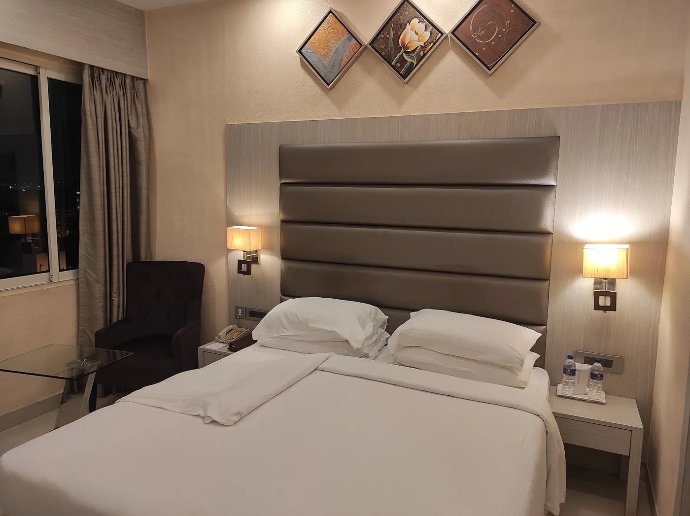 Golden Tulip, Kolkata
