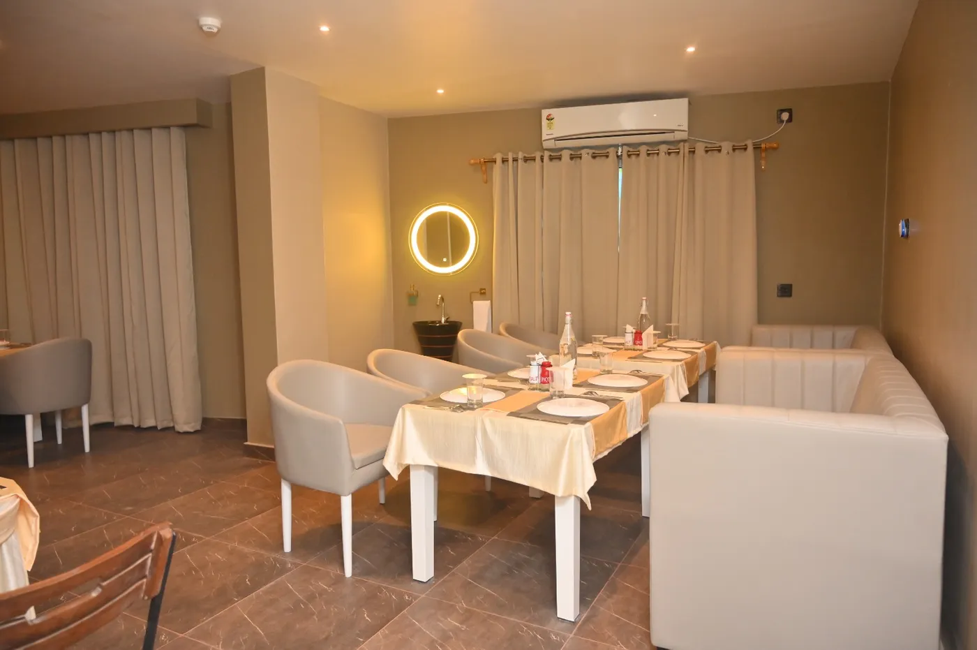 Hotel Essence Grandeur, Guwahati