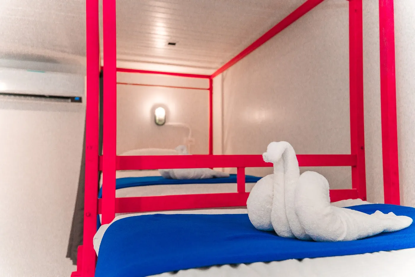 Slumber Party Phi Phi, Phi Phi Island