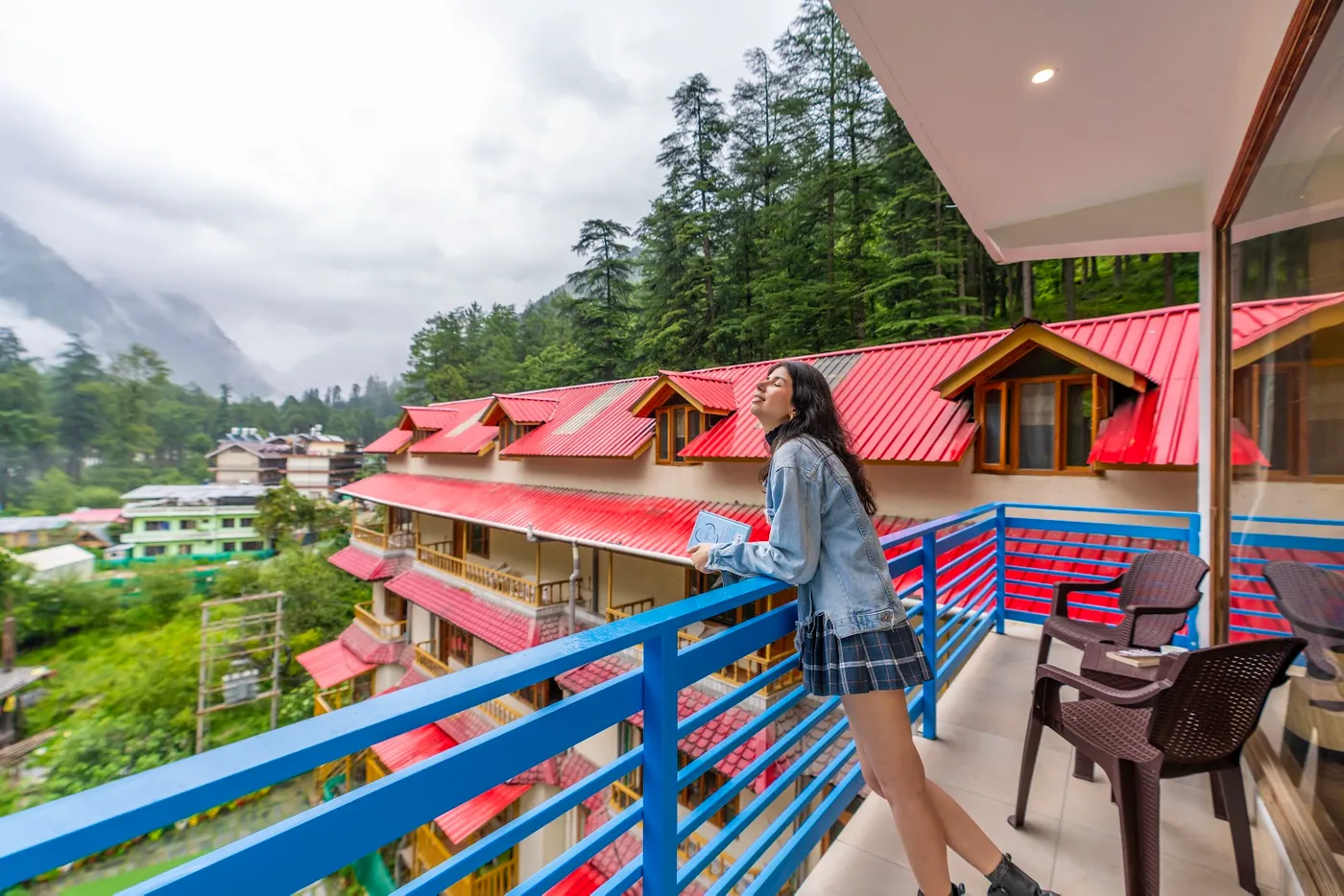 goSTOPS PLUS Kasol, Manikaran Road | Bar and Hostel, Kasol
