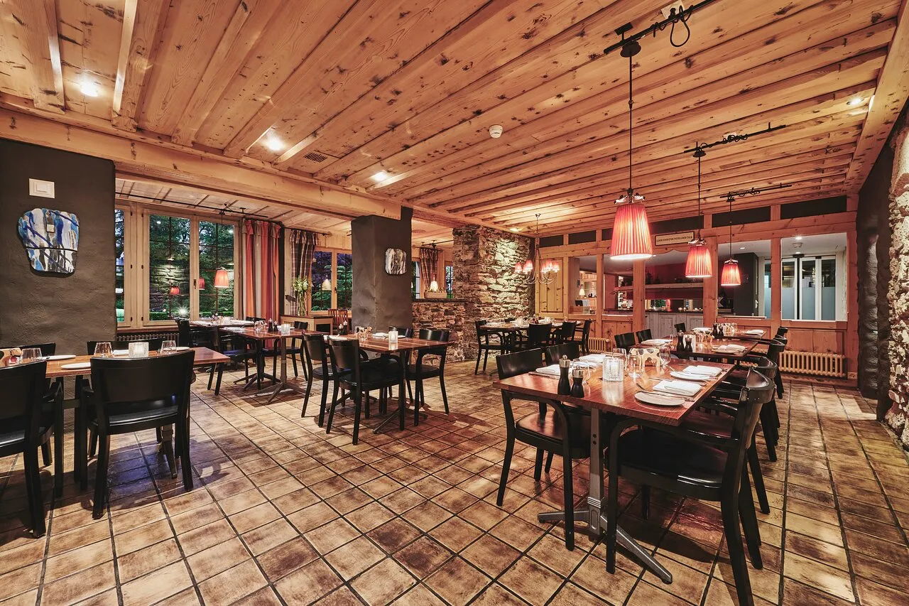 Dine at Restaurant Taverne - Hotel Interlaken, Interlaken