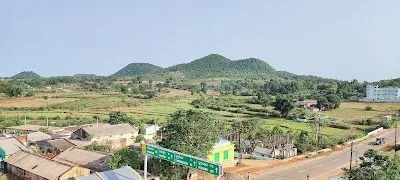 Dine at Hotel Hill Top on January 8, 2026
