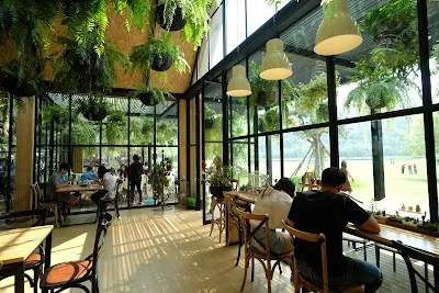 The Village Farm To Café