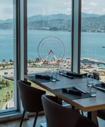 Dine at Umami at Clouds on June 4, 2026