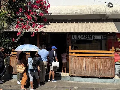 Dine at Coin Casse Croute on November 9, 2026