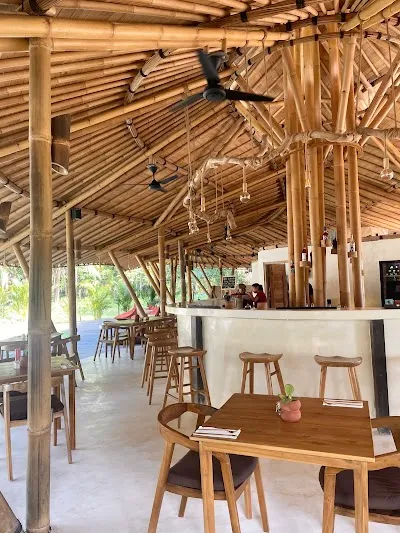 Dine at Nusava Restaurant, Nusa Penida