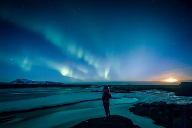 The solo aurora journey